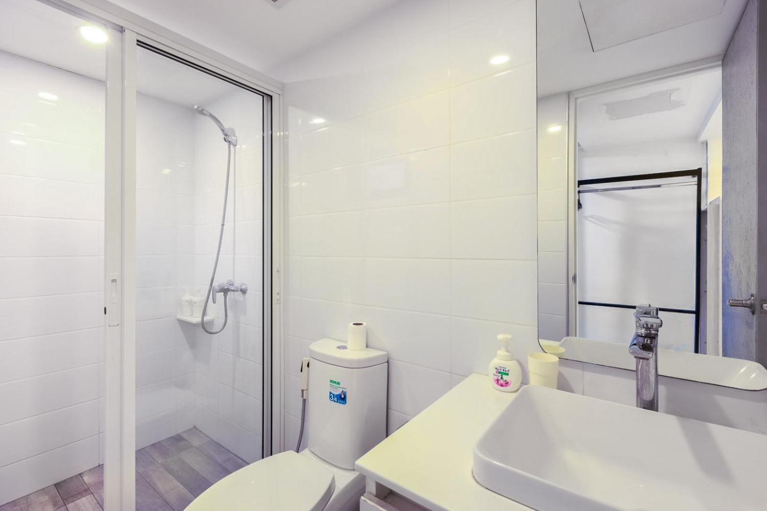 24 Hills Hotel Бангкок Екстер'єр фото